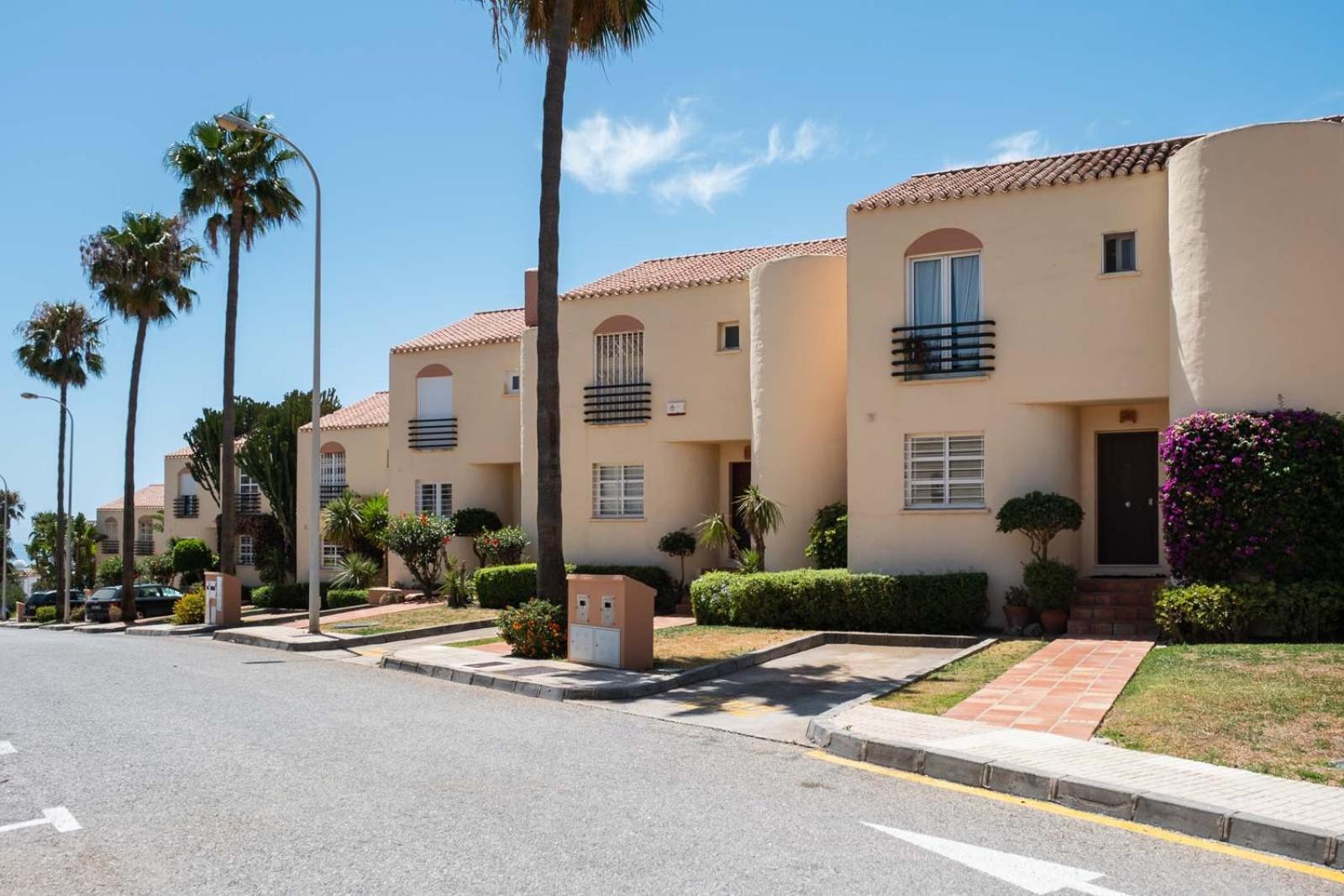 Family & Beach Apartments Mijas Costa & Fuengirola By Alfresco Stays El Faro Ngoại thất bức ảnh
